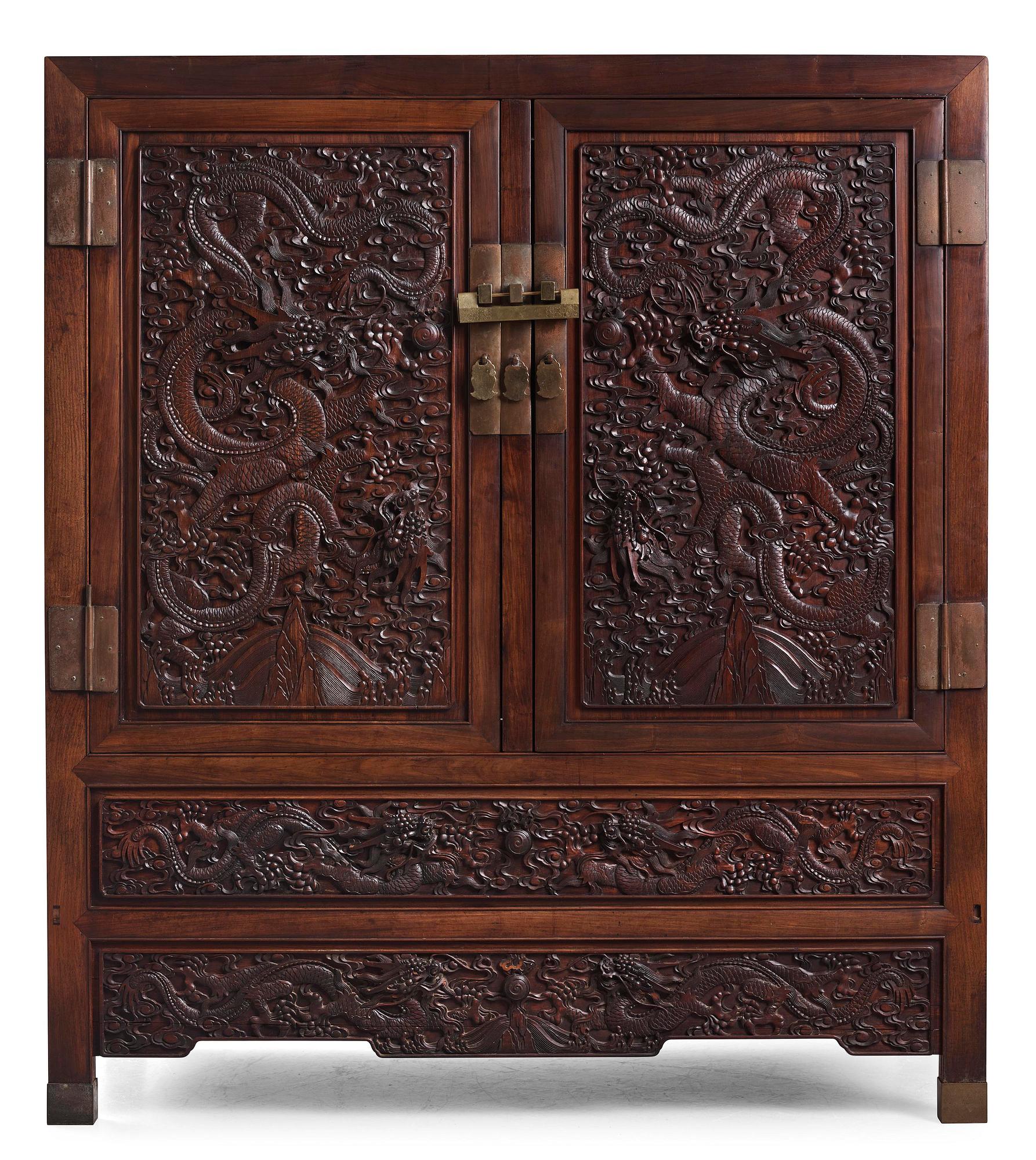 A large Imperial Hongmu compound cabinet, Qing dynasty, 19th century.