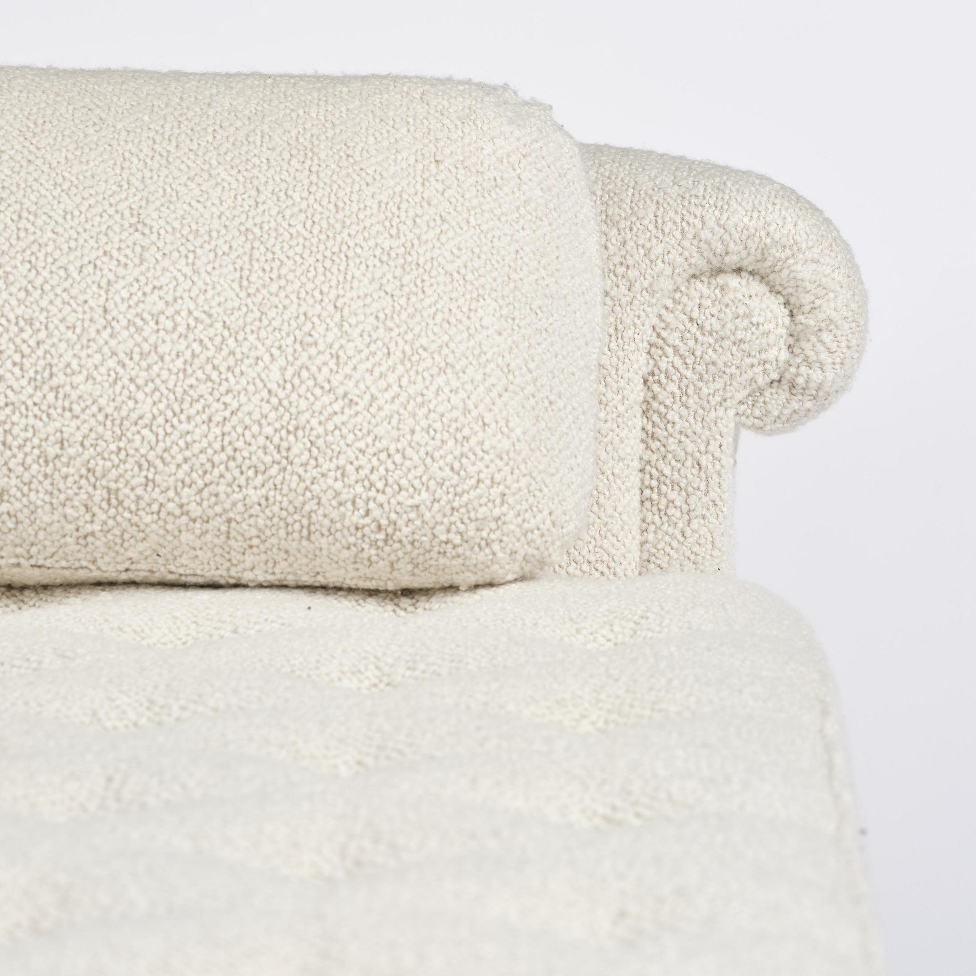 Josef Frank, a daybed model "Couch 775", Firma Svensk Tenn, 2021.