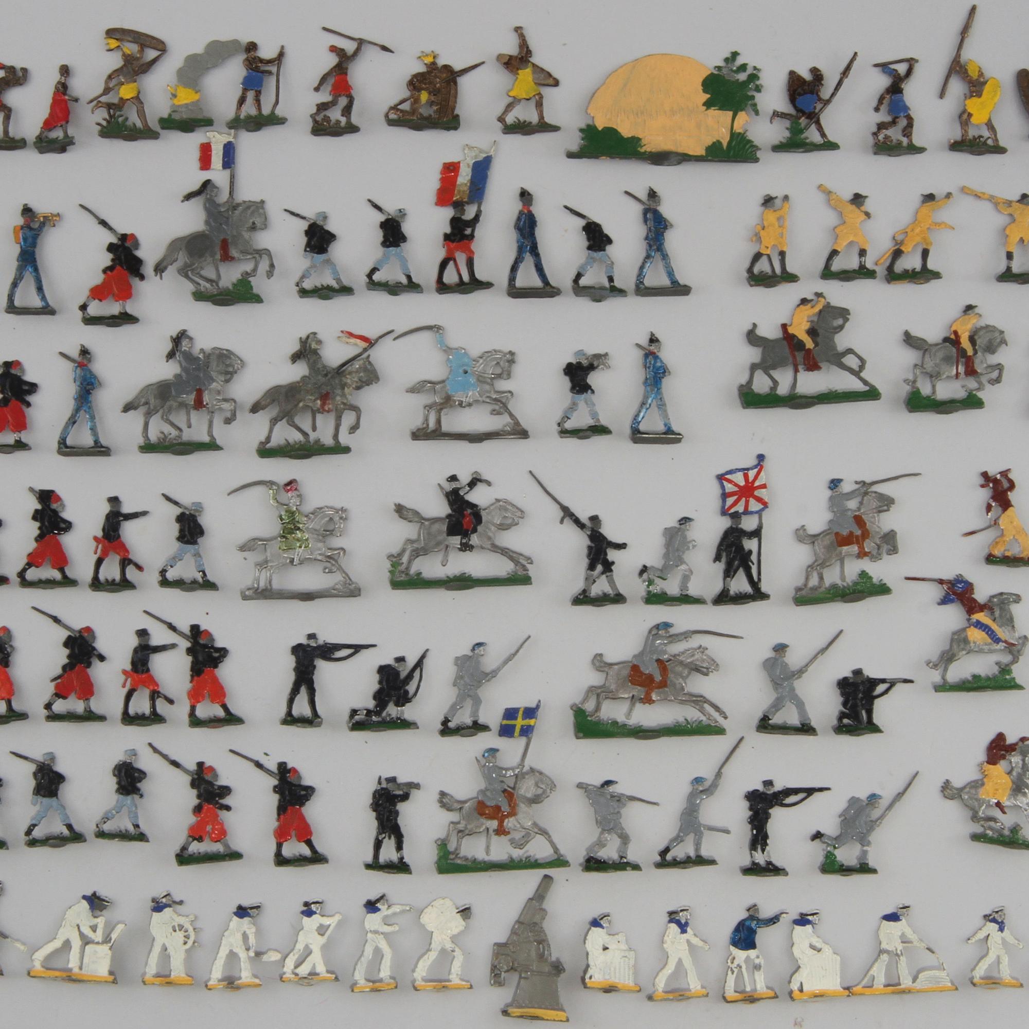 TENNSOLDATER, ca 132 st, 1900-tal.