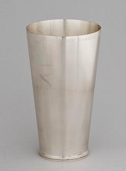 BÄGARE, Sterlingsilver, Wiwen Nilsson, Lund,  1961. Totalvikt 357 g.