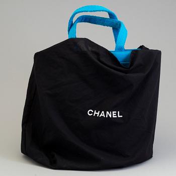 STRANDVÄSKA, Chanel, med tillhörande handduk.