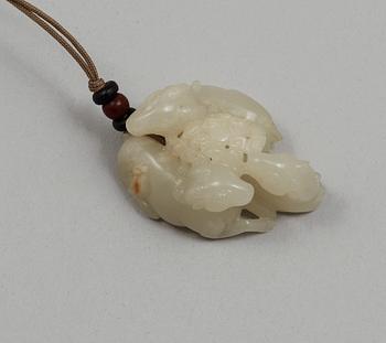 FIGURIN/HÄNGE, jade. Qing dynastin.