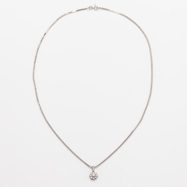 A 14K and 18K white gold necklace with diamonds ca. 0.34 ct yht.