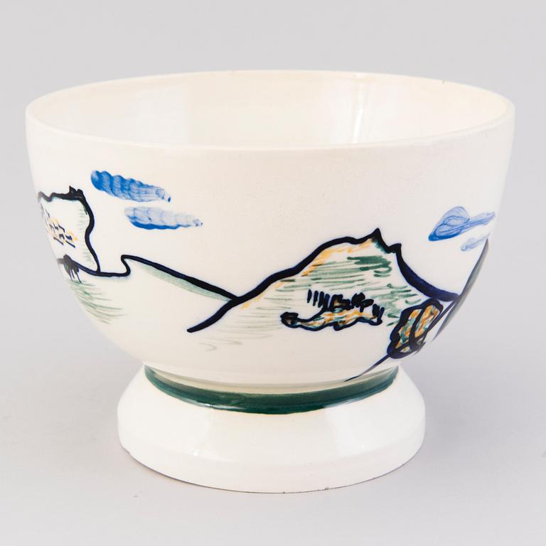 GERDA THESLEFF, a ceramic bowl signed GT, Arabia.