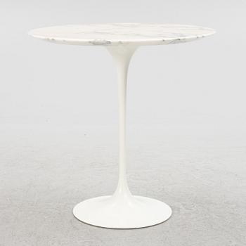 Eero Saarinen, a "Tulip" table, Knoll International, 2012.