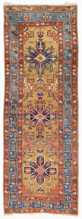 A Heriz Gorovan runner, semi antique, c. 307 x 110 cm.