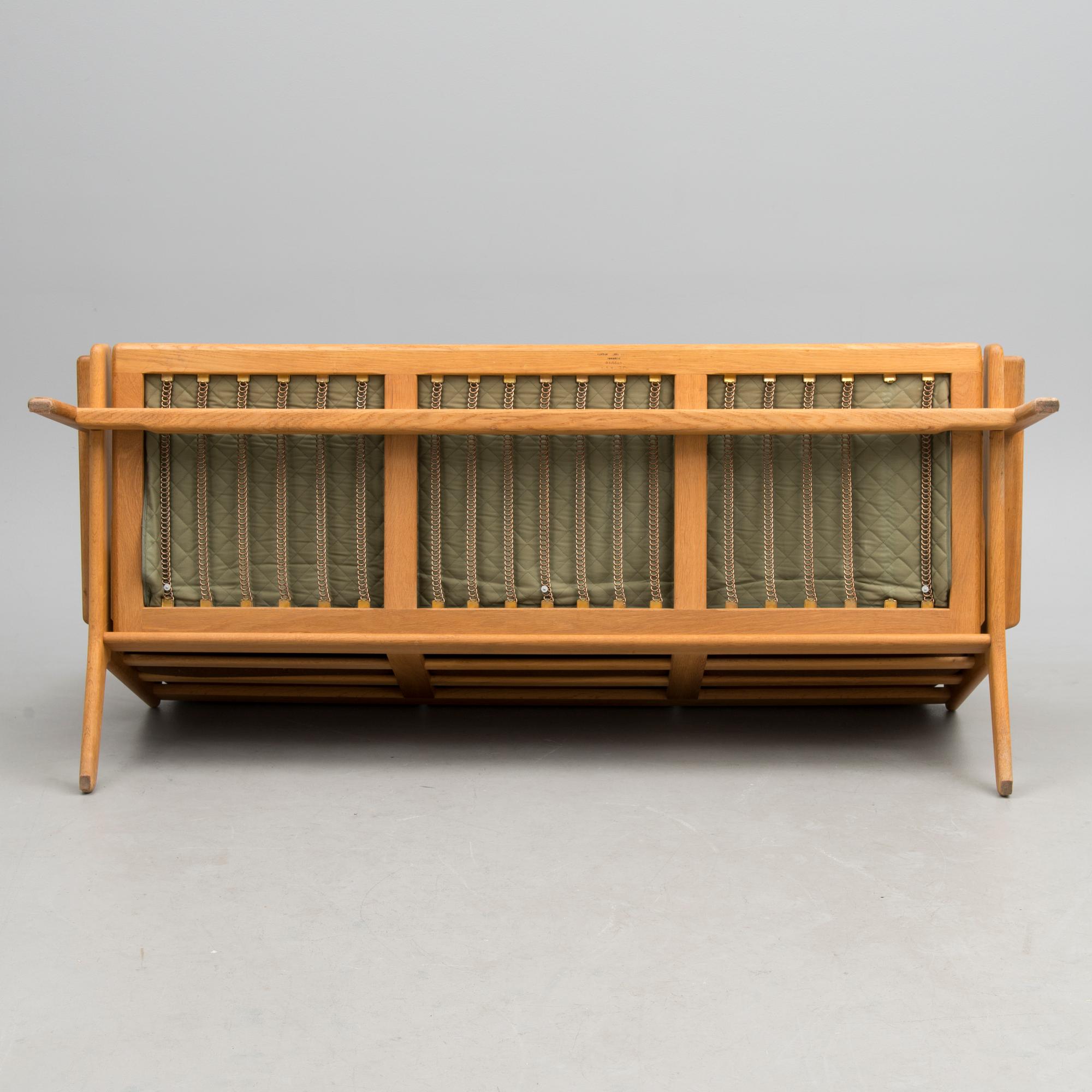 HANS J WEGNER, sohva, malli GE 290, Getama Gedsted, Tanska 1900-luvun puoliväli.