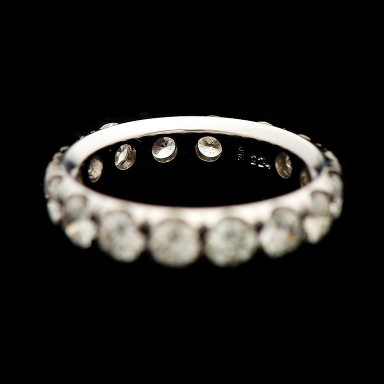 A RING, brilliant cut diamonds, 18K white gold.