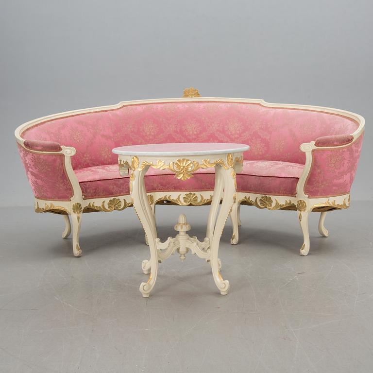SOFFA och SALONGSBORD, rokokostil, 1900-tal.
