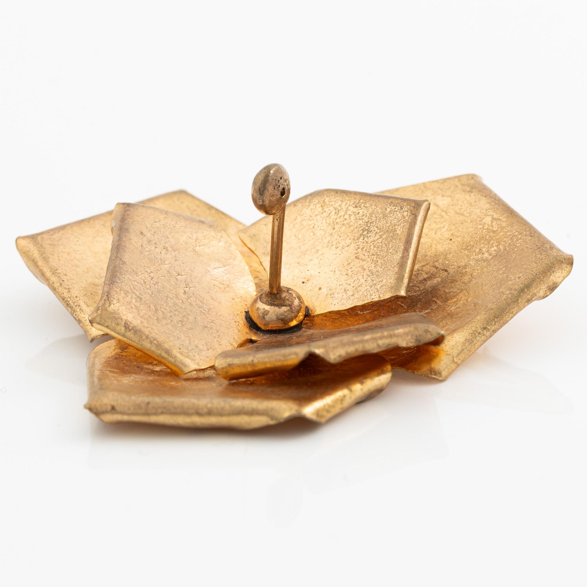 Tapio Wirkkala, brooch, gilded metal, Finland, signed TW.
