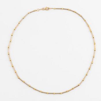 14K gold necklace, Italy.