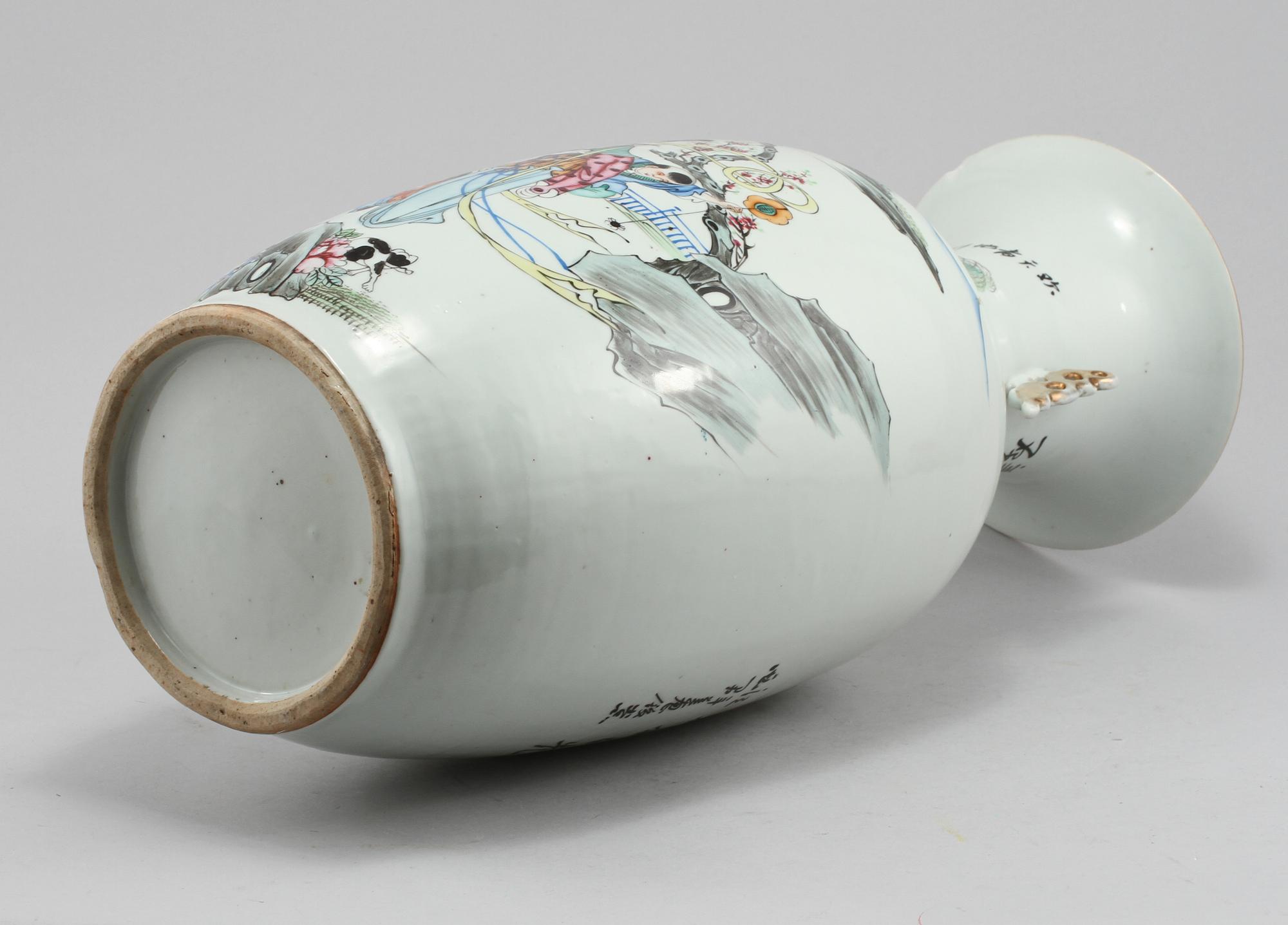 URNA, porslin, Kina, 1900-tal.