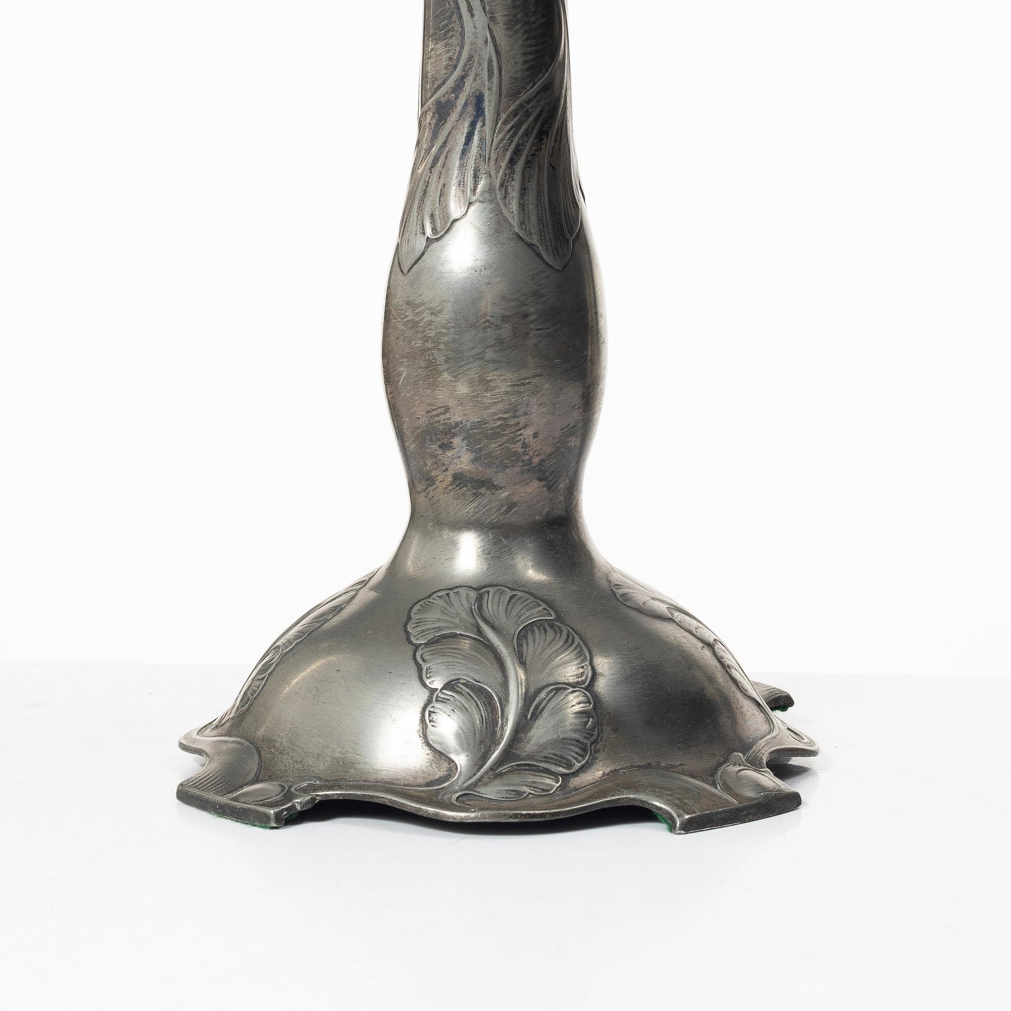 A Jugend table lamp, early 20th century.