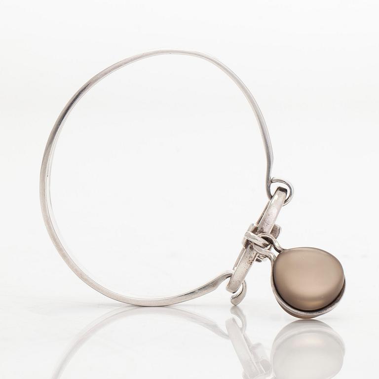 Bertel Gardberg, a sterling silver and quartz bracelet, Tammisaari 1977.