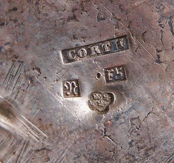 KAFFESERVIS, 3 snarlika delar, silver, götisk stil, bla Johan Mauritz Corth, Nyköping 1860.