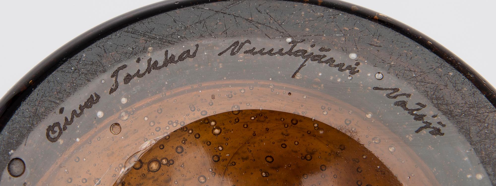 A 'Piennar' vase, signed Oiva Toikka Nuutajärvi Notsjö.