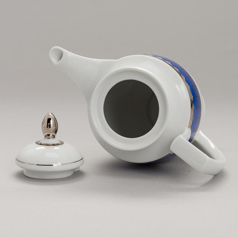 SIGVARD BERNADOTTE, RUOKA-ASTIASTO, 76 osaa, posliinia, "Christineholm".