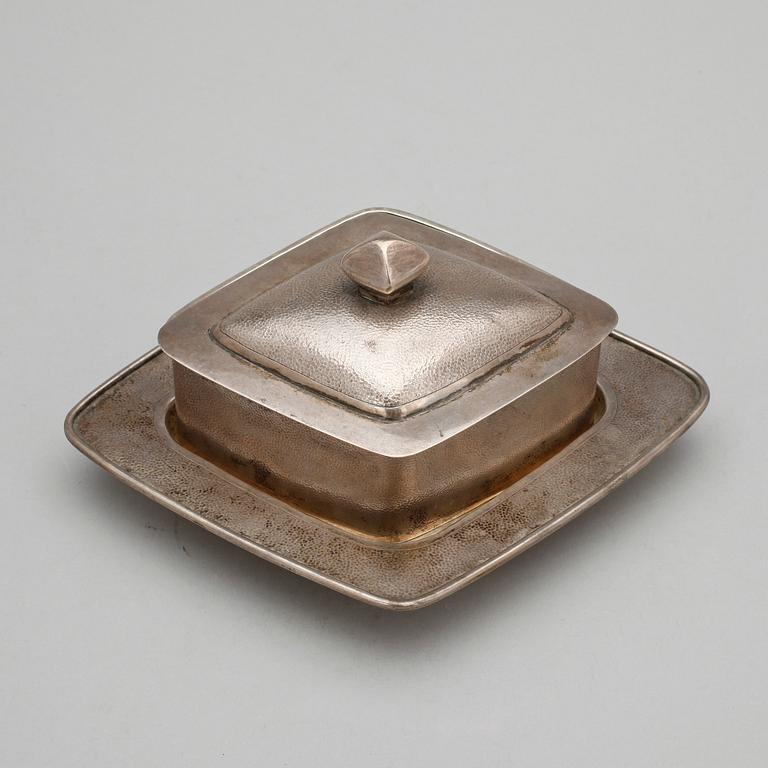 ASK PÅ FAT, silver, Kina, 1900-tal. Vikt ca299g.