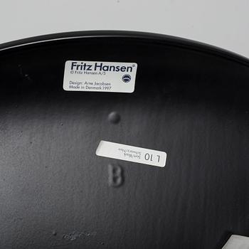 ARNE JACOBSSON, stolar, 7 st, "Sjuan", Fritz Hansen, 1900-talets slut.