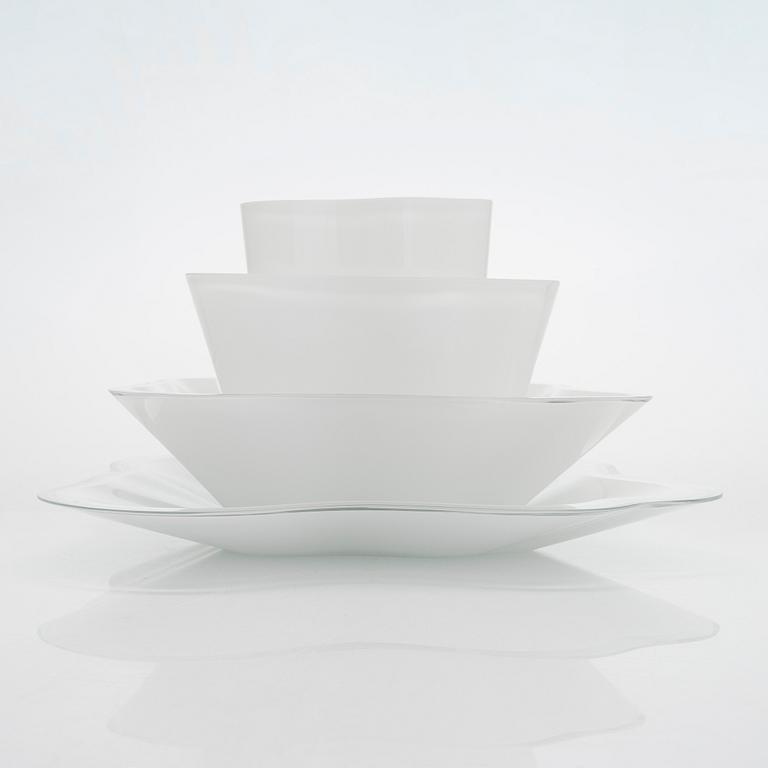 Alvar Aalto, taidelasi, "Aallon kukka", neljä osaa, signeerattu Alvar Aalto 154 / 1983.