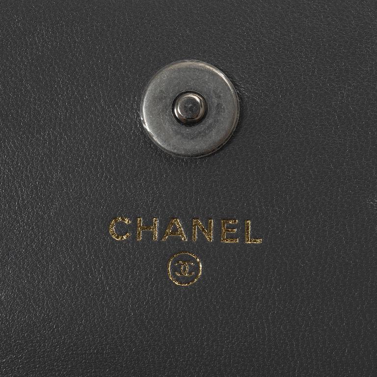 Chanel, bag/mobile bag, 2022-2023.