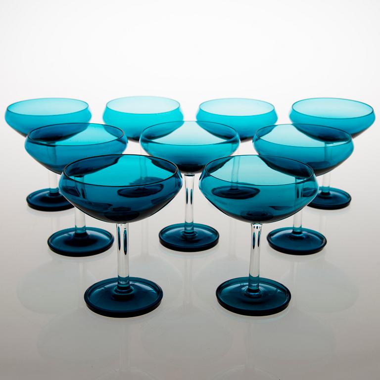 NANNY STILL, A SET OF 42 GLASS DISHES. Harlequin.