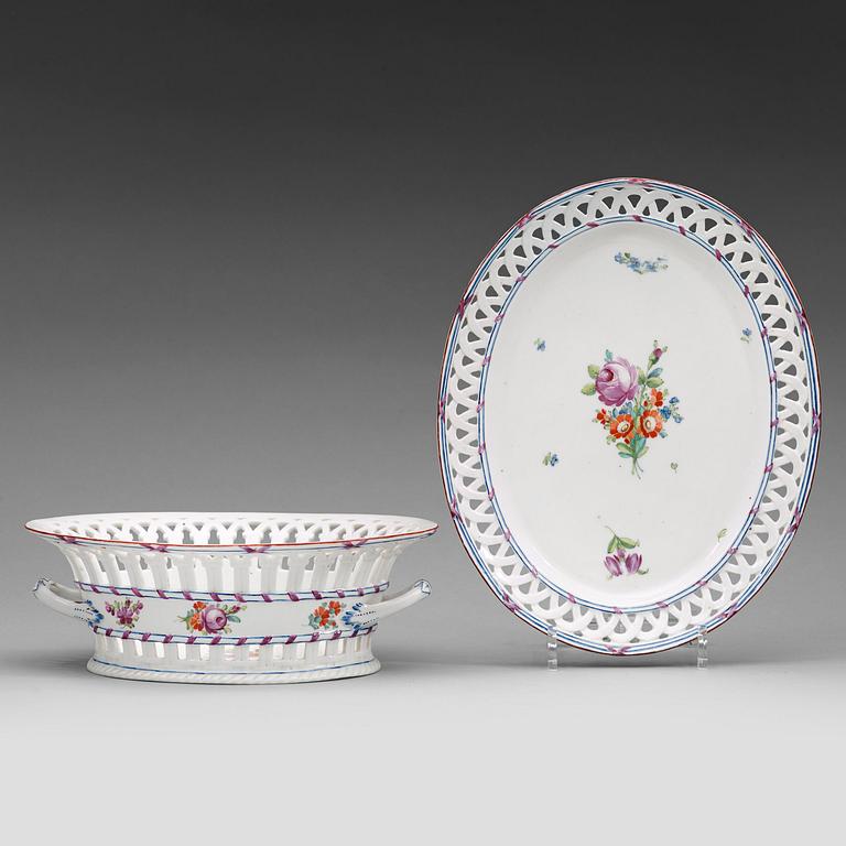 A Russian chesnut basket and stand, Imperial Porcelain Manufactory, St Petersburg, period of Alexander I (1801-25).