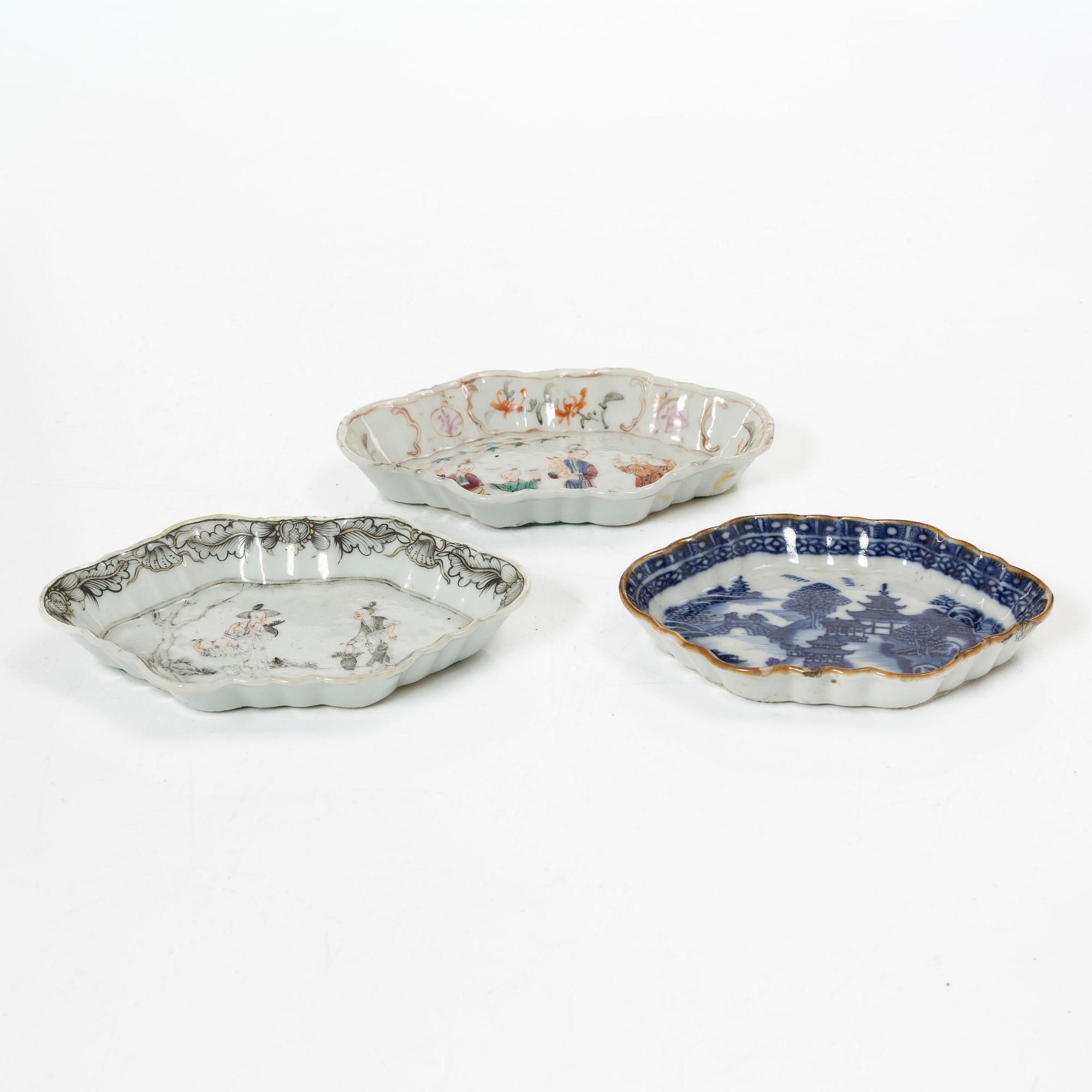 A set of three odd ladle dishes, Qing dynasty, Qianlong (1736-95).