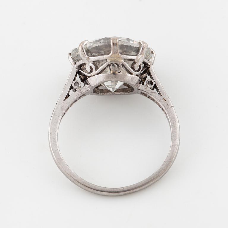 A brilliant cut diamond ring.