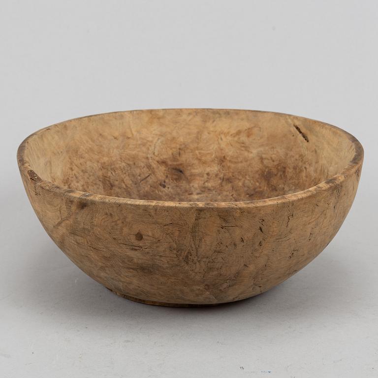 A Swedish wooden bowl and dish, 19th-20-th century.