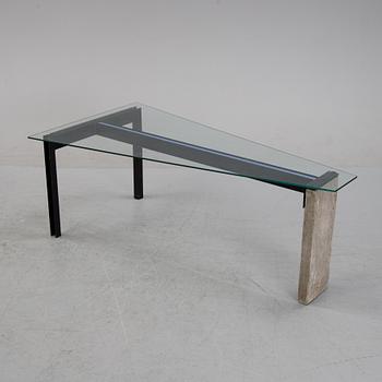 A 'Concrete' table by Jonas Bohlin for Källemo, end of the 20th Century.