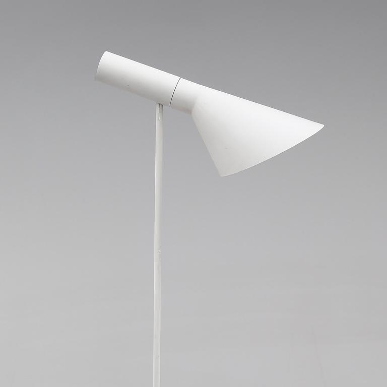 GOLVLAMPA, "AJ", Arne Jacobsen, Louis Poulsen, 1900-talets senare del.