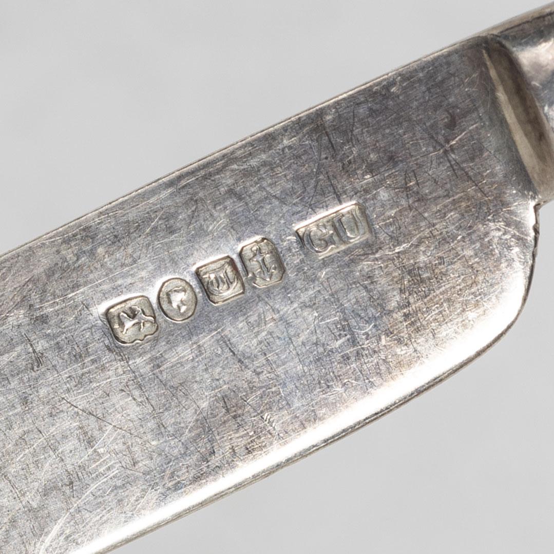A silver cutlery set, “Kings pattern”, most with mark of Philip Grierson, Glasgow, Scotland, 1826 (22 pieces).