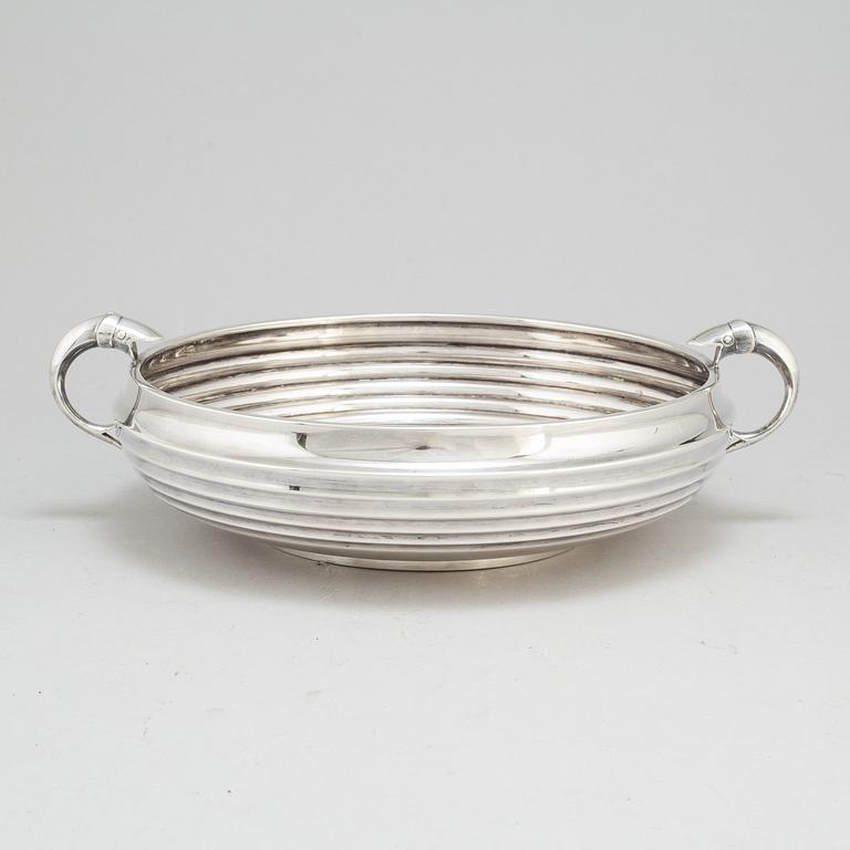 A silver bowl with handles, J Tostrup Oslo.