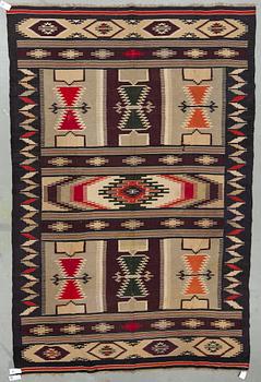 MATTA, Kelim, semiantik. Ca 295x198 cm.