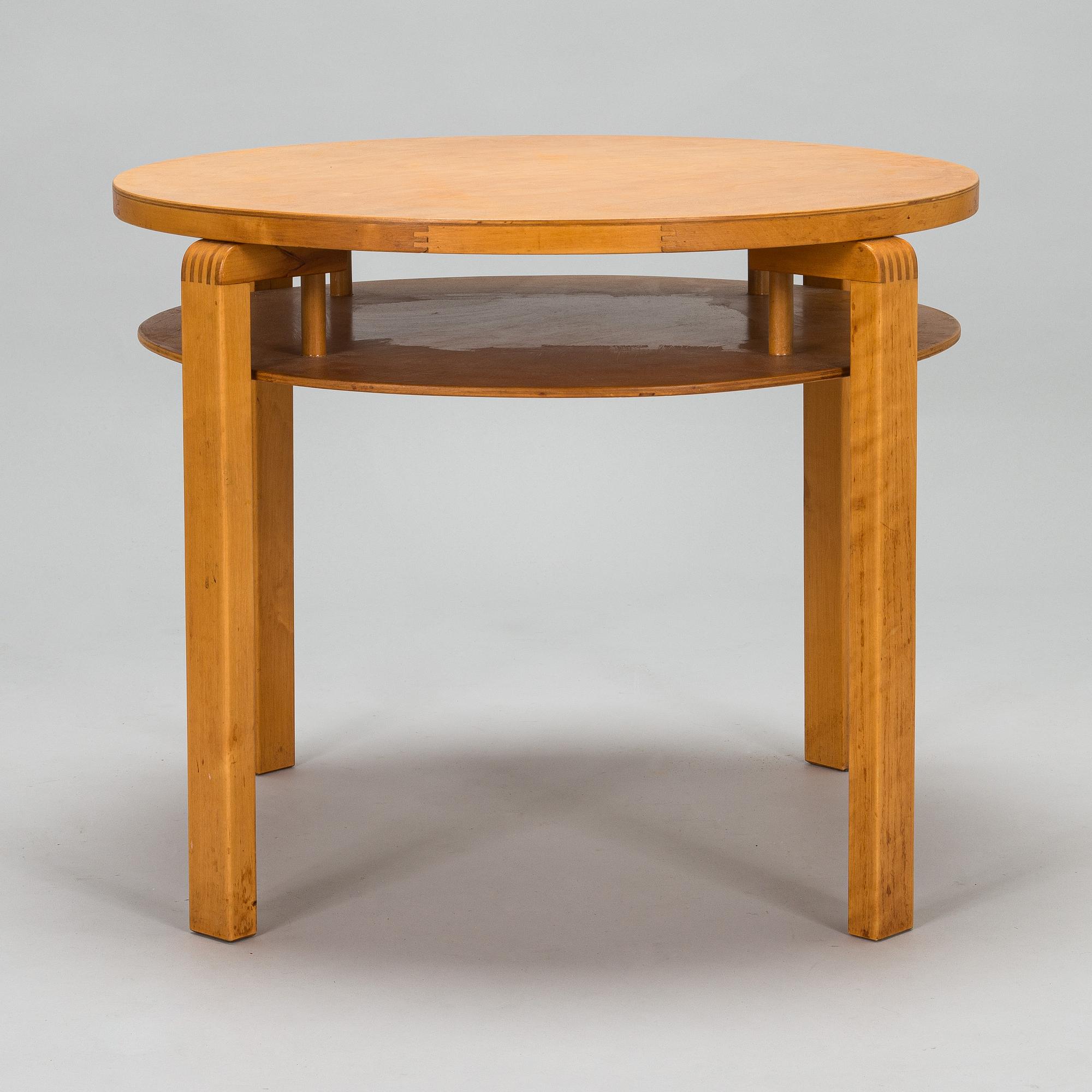 Alvar Aalto, a 1940s 'A72' table O.Y. Huonekalu- ja Rakennustyötehdas A.B.