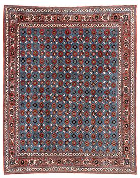 287. A semiantique Veramin carpet, c. 408 x 328 cm.