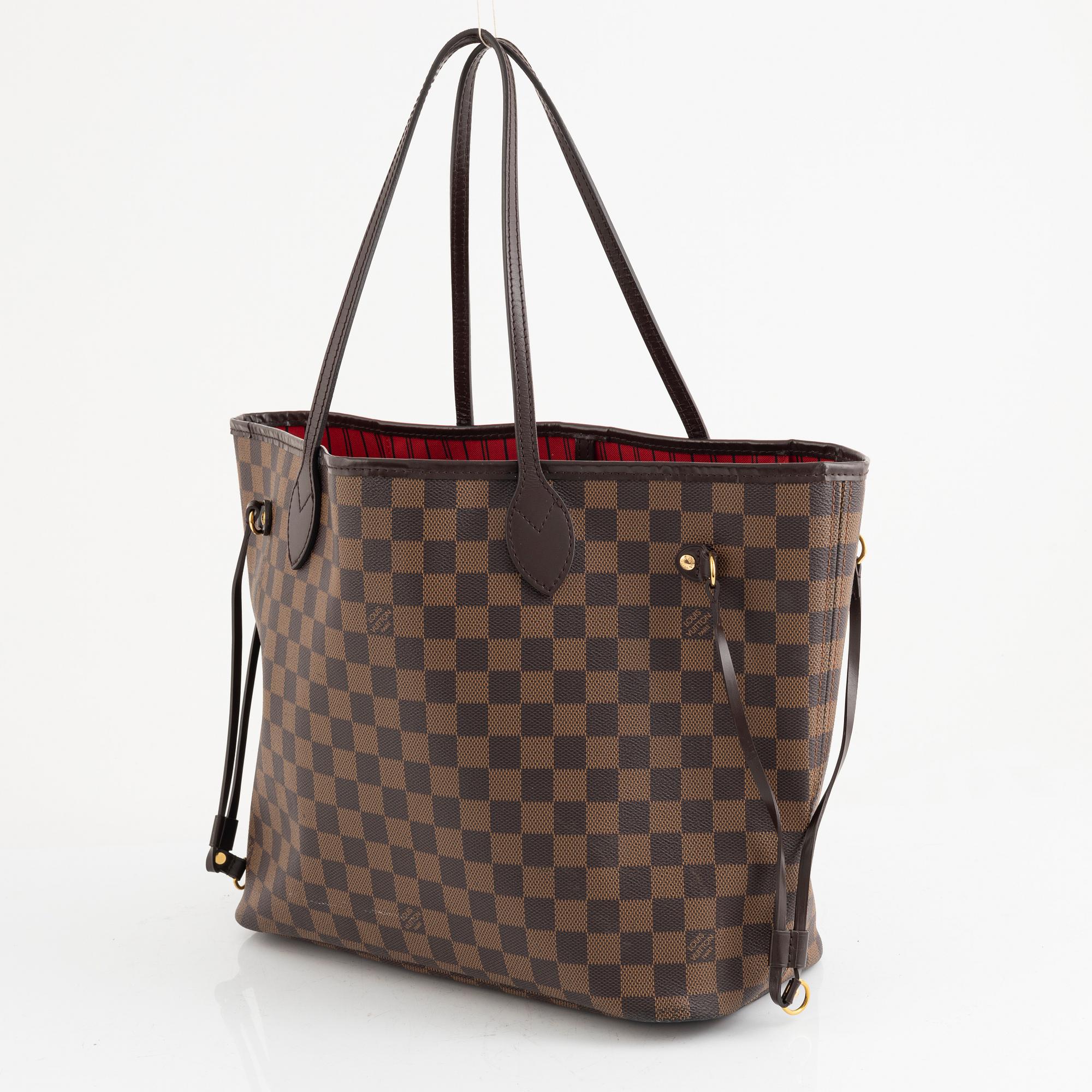 Louis Vuitton, a 'Neverfull MM' handbag, 2018.