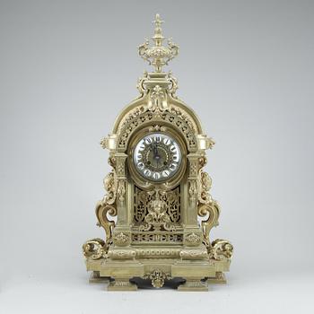 BORDSPENDYL, Louis XVI-stil, troligen Frankrike, 1800-talets andra hälft.