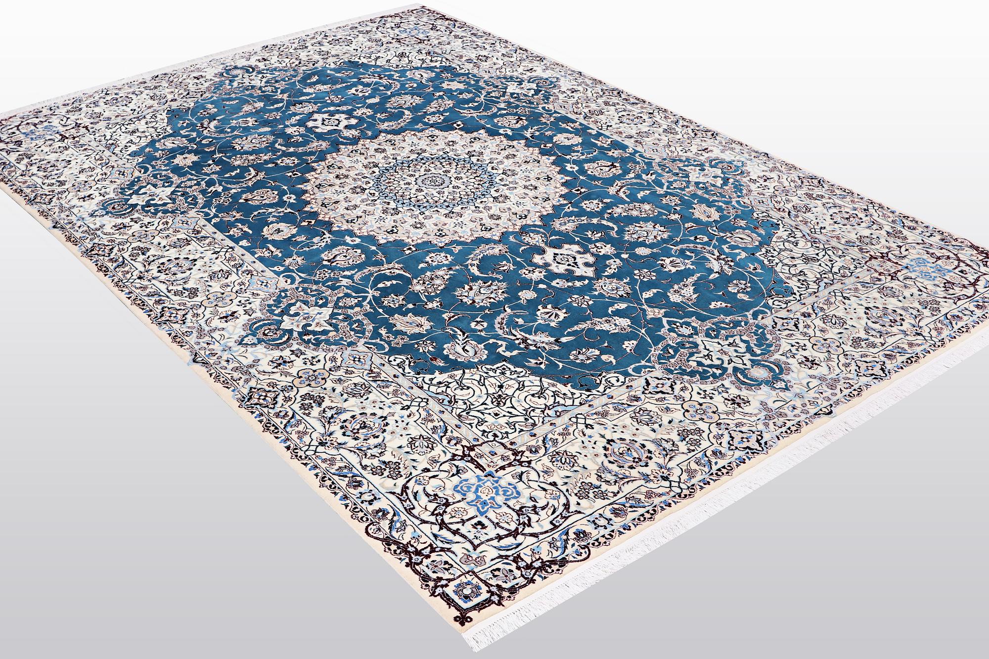 A carpet, Nain, part silk, 6 Laa, ca 312 x 208 cm.