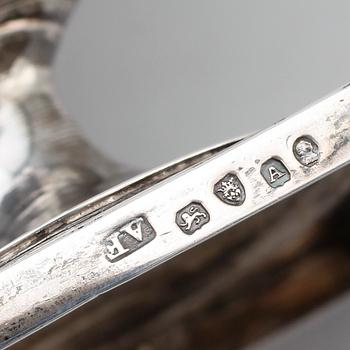 GRÄDDKANNA, silver, troligen Alexander Field, London 1796. Vikt ca 137 gram.