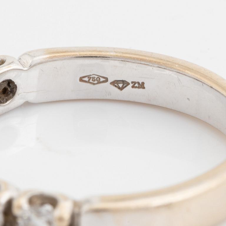 Brilliant cut diamond ring.