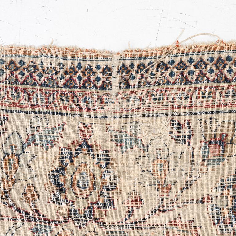 An antique Doroshk carpet, East Persian, c. 406 x 295 cm.