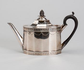 TEKANNA, silver, trol Roberts & Belk, Sheffield, England 1925.