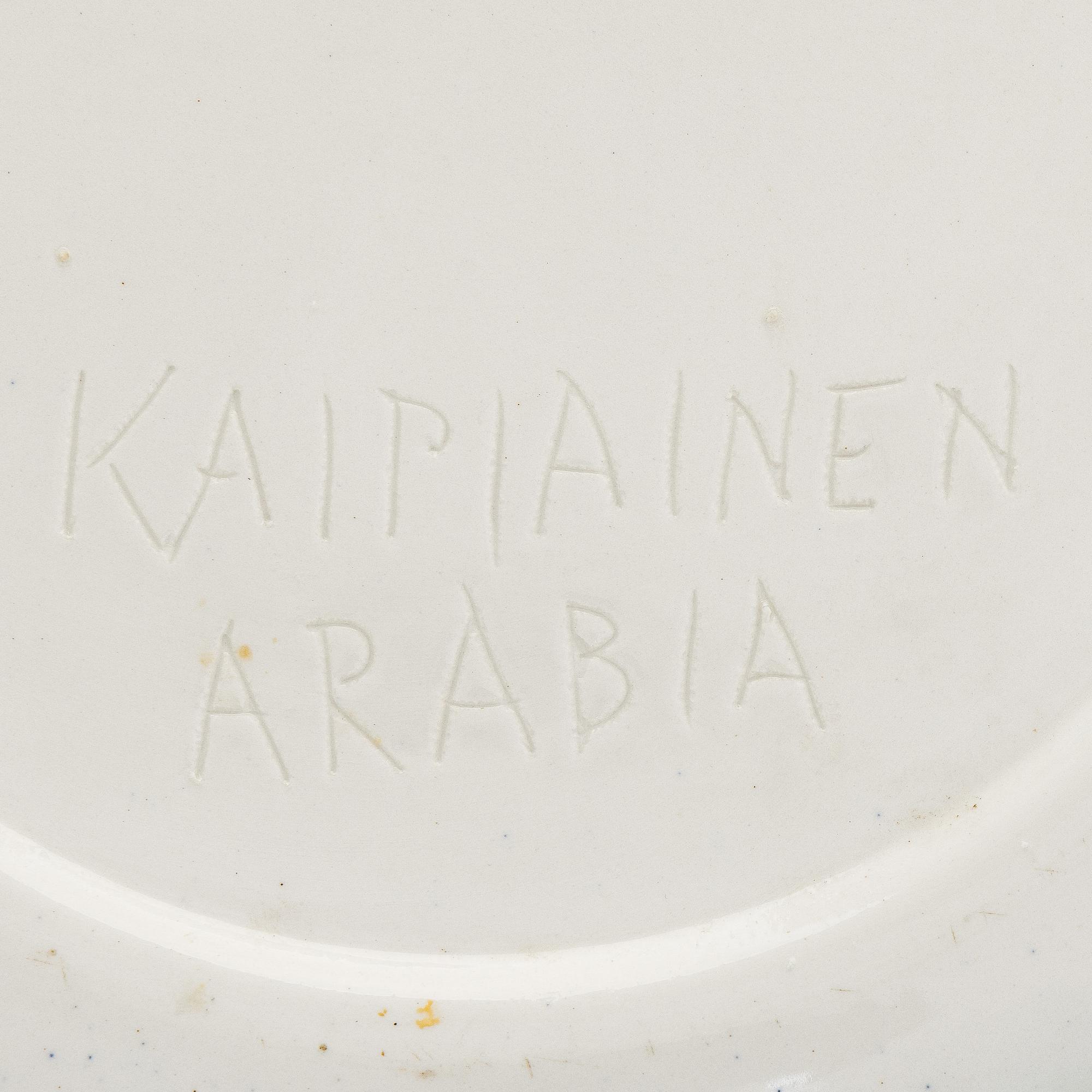 Birger Kaipiainen, a decorative ceramic plate, signed Kaipiainen Arabia.
