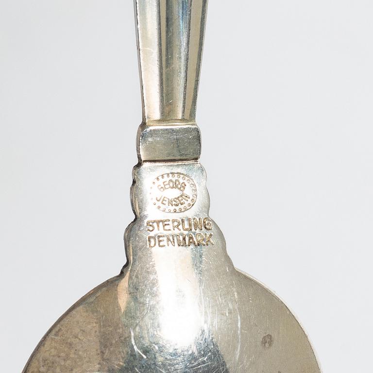 Georg Jensen, Kaffeskedar, 6 + 6 st, sterlingsilver, "Dronning/Acanthus", och "Konge/Acorn", Georg Jensen/Jensen & Wendel, Danmark.