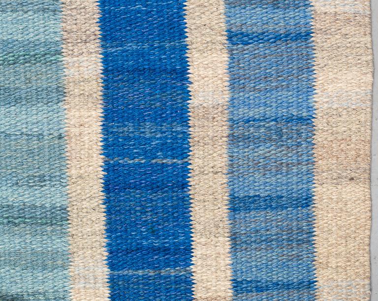 Irma Kronlund, a carpet, flat weave, ca 223 x 148 cm, signed KLH IK (Kronobergs Läns Hemslöjd).