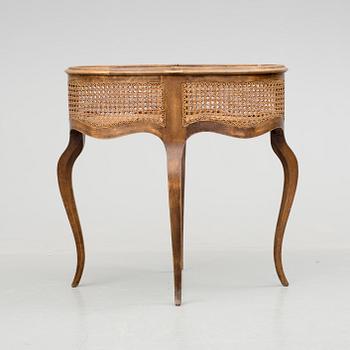 BLOMBORD, rokokostil, 1900-talets början.