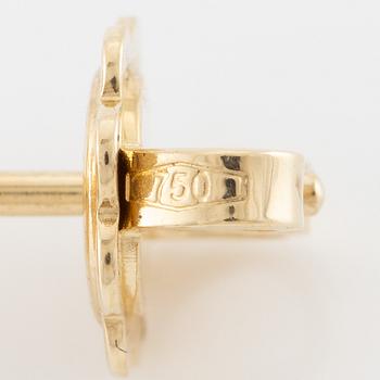 Örhängen 18K guld med odlade akoyapärlor.