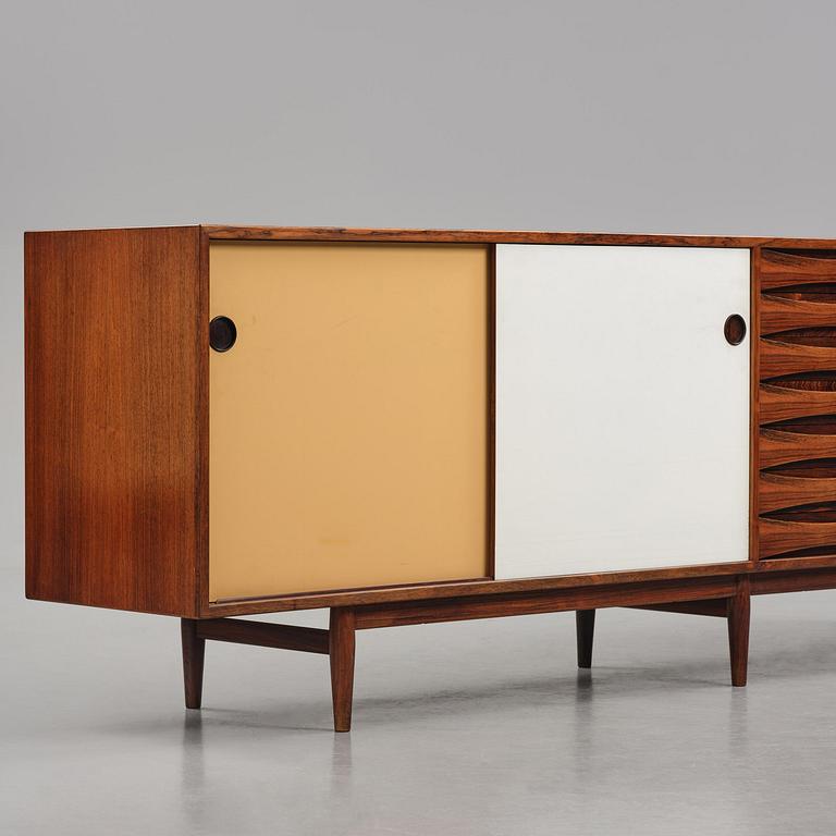 Arne Vodder, sideboard, modell "29A", Sibast Møbler, Danmark, 1950-60-tal.
